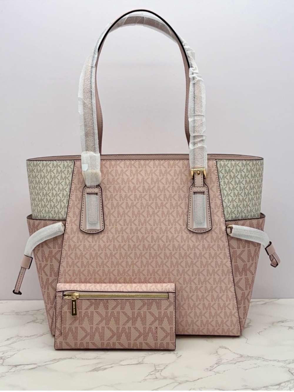 Michael Kors Voyager Tote Shoulder Bag and   Matching Wallet Powder Blush - Picture 5 of 15